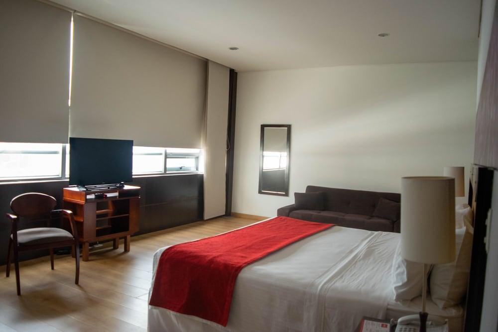 Mi Hotel Sandiego 메딜린 외부 사진