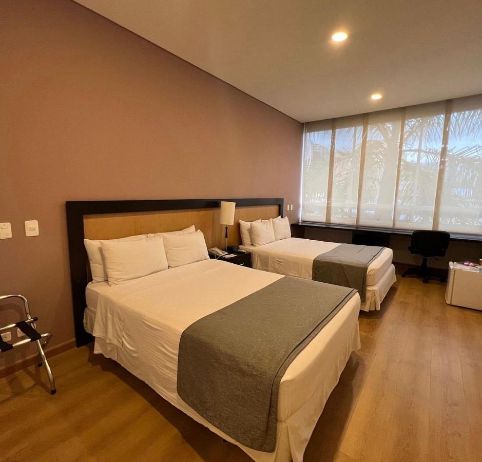 Mi Hotel Sandiego 메딜린 외부 사진